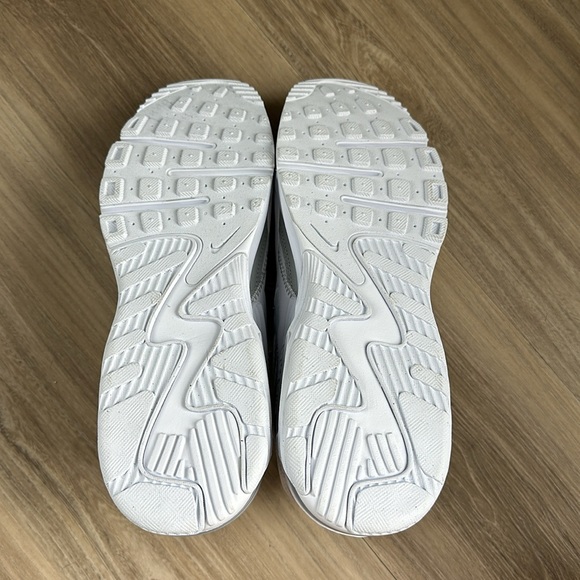 Nike Women’s Air Max Excee - Picture 6 of 7